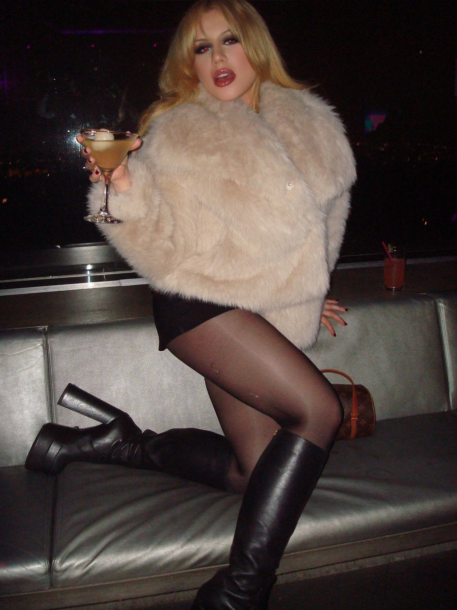 slayyyter's tweet image. 💓🍸 @Bratz 🍸💓