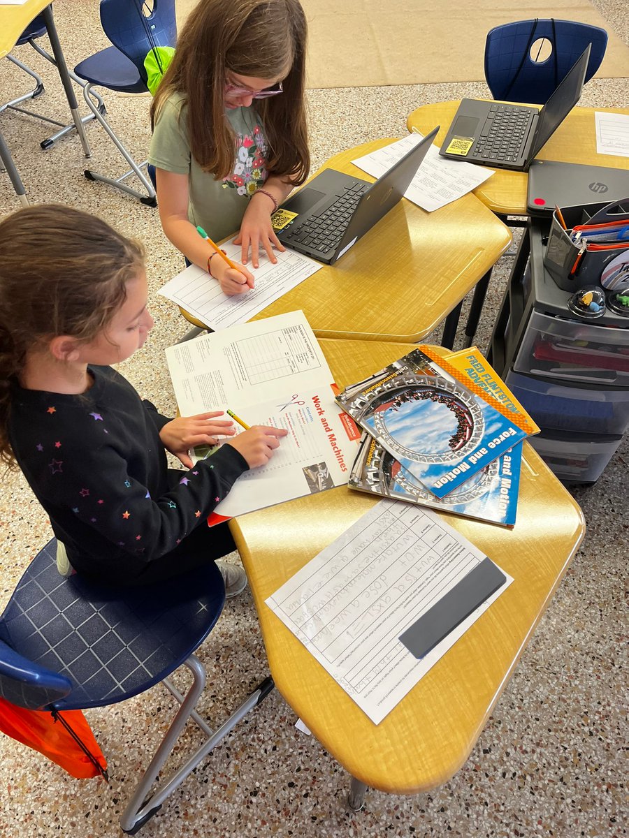 MsJordan_3's tweet photo. Researching simple machines and learning what are reliable resources 📖🧐 @AlantonAstros @SeeDotWilson https://t.co/2UpUvfczF3