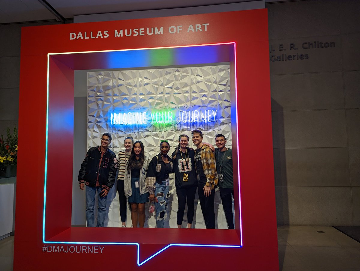 plattapusteach's tweet photo. Had a great day @DallasMuseumArt learning about different regions' art work to start our final project! Thanks for hosting and letting #heathhawkslearn https://t.co/v7gT24Vnxs