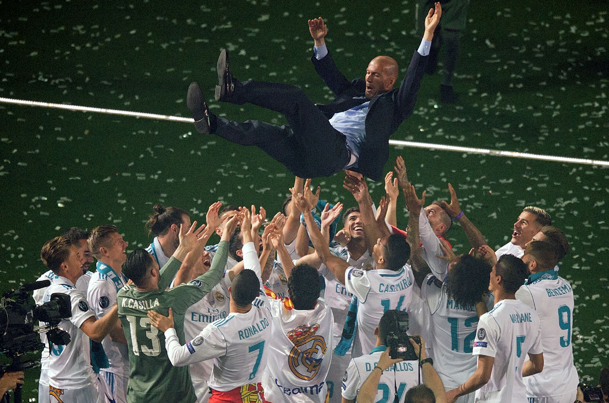 AdriRM33's tweet photo. No vuelvan a comparar a Zinedine Zidane con Xavi.

Es un insulto al fútbol. https://t.co/vvEzYQ0Odi