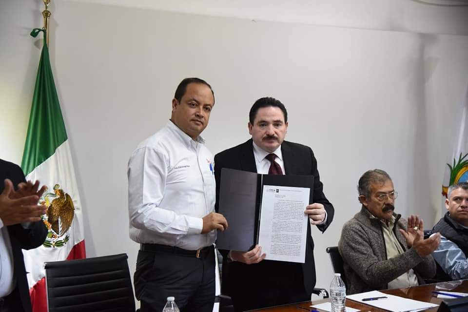 Seccion44SNTE's tweet photo. #Seccion44
#Ruta44 🔶
Hoy se realizó la presentación de los integrantes 👩🏻🏫🧑🏽🏫👨🏽🏫de la Directiva Seccional de la Sección 44 del SNTE ante la AEL.
El Mtro. Efrén Estrada Reyes Secretario General, a su vez, realizó la exigencia del cumplimiento de pagos de Rz y Fortalecimiento al https://t.co/rPlKGLJEWG