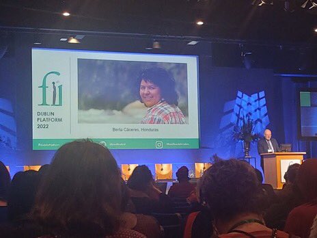 Bety Cariño de #México y Berta Cáceres de #Honduras siempre presentes 🖤✊🏽 Hoy las recordamos en la #DublinPlatform 2022 de @FrontLineHRD