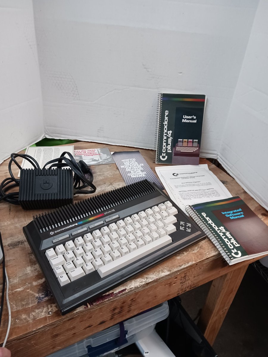 EndlessEwaste's tweet photo. #Commodore this Commodore plus/4 looks great, sadly there wasn't a monitor to show any video on https://t.co/ikeia2F9hq