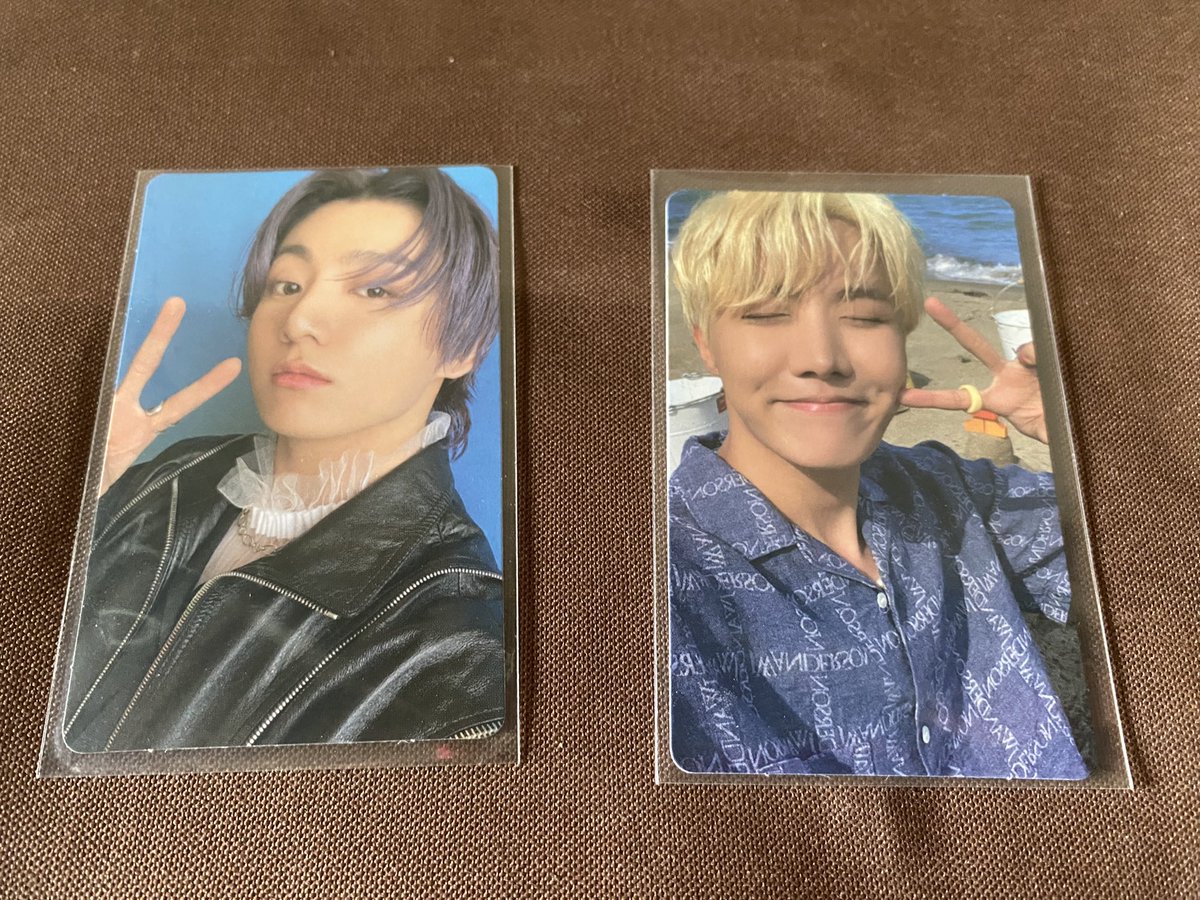 raksaran93's tweet photo. ปล่อยการ์ดใบล่ะ 150 บาท ค่าส่งเหมาๆ 30 

📌ไม่มีตำหนินะคะ 

สนใจdmมาสอบถามได้ค่ะ

#ตลาดนัดบังทัน #อัลบั้มบังทัน #ปล่อยการ์ดบังทัน https://t.co/rHGiST0Hiq