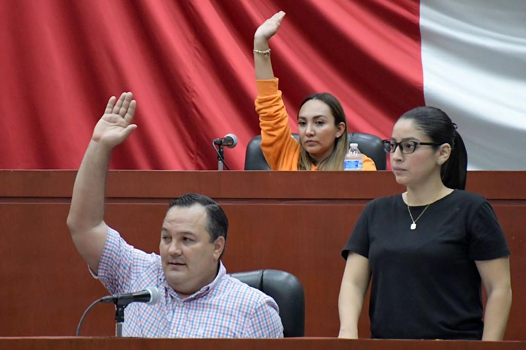 MorelosCongreso's tweet photo. #AlMomento 🏛🔔 | 🙋🏻‍♀️🙋🏻‍♂️ Por unanimidad de 15 votos Pleno del #CongresoMorelos aprueba el Presupuesto de Egresos 2023. 📑✍🏼 https://t.co/gdIdz5Fqm6
