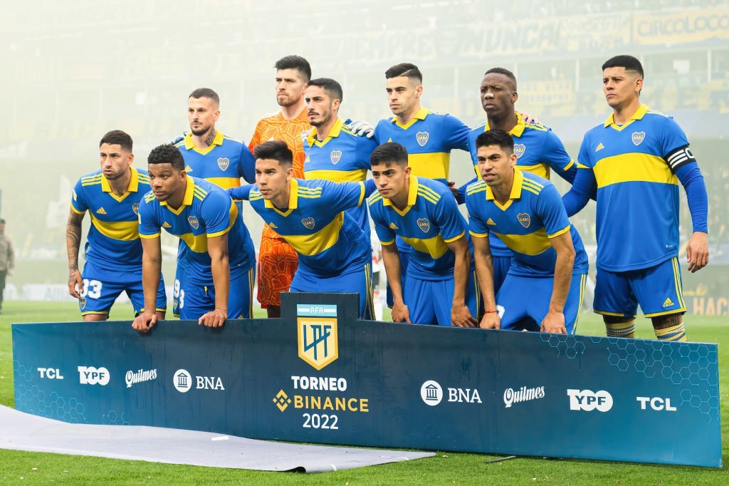 Gracias por el campeonato, por ganarle a River, por remontar una desventaja de 12 puntos y jamás arrugar en las difíciles.

Estamos con ustedes. Aguante Boca.