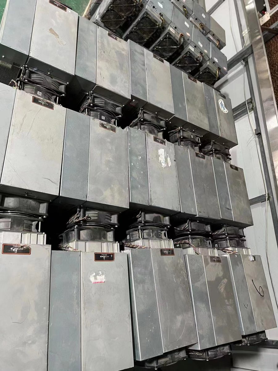 Coinmaster888's tweet photo. #BTC 矿机，s19pro 110t，人民币13800一台，可出海外，有意请私信我 https://t.co/WRYTsBBsAw