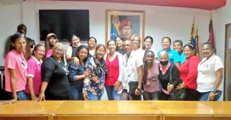 PyTCarabobo's tweet photo. Profesionales y Técnicos del municipio Carlos Arvelo realizaron jornada de despliegue territorial #26Octubre
#AvanzandoJuntoAlPueblo #ChavismoEsVictoriaPopular 
@xiomaluna @yguarnierivzla https://t.co/FByOxuI2nA