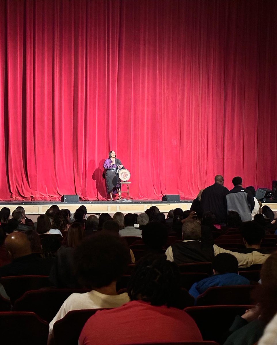 IrisOnTV's tweet photo. A great night to be part of the celebration of the @cfacsyracuse’s 50th anniversary. The #AileyII dancers were phenomenal. I got to meet some of them backstage before the show. Thank you Dr. Tanisha Jackson for having me and congratulations on such a wonderful event! https://t.co/6HhZ0Ix9Ty