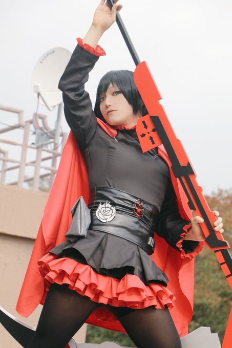 ⚠️cosplay⚠️RWBY:ルビー・ローズ「いくよっ！！     クレセント・ローズ！！」 Photo📷にゃトロング