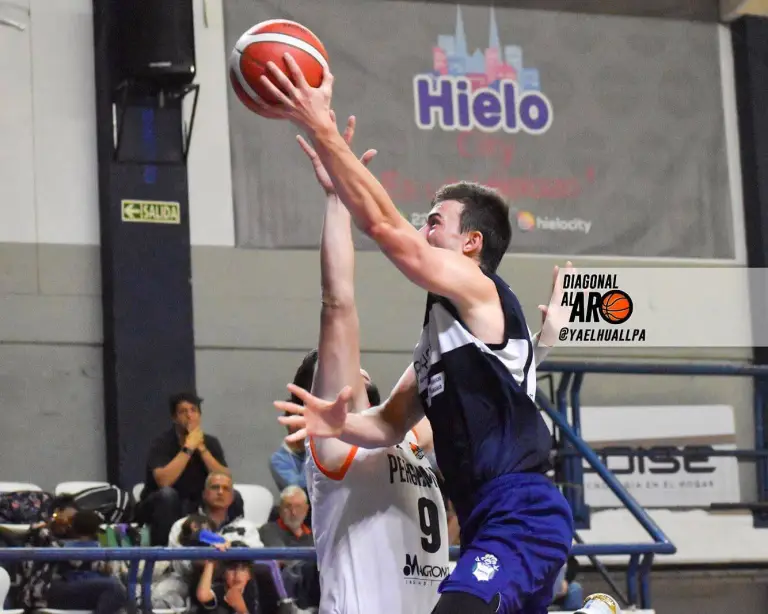 DiagonalalAro's tweet photo. #LigaArgentina El Tripero perdió el invicto ante Pergamino
▶️https://t.co/w7MfhGaIbJ

📝 @FedePerez90 
📸 @YaelHuallpa https://t.co/Ua8FOyIF5D