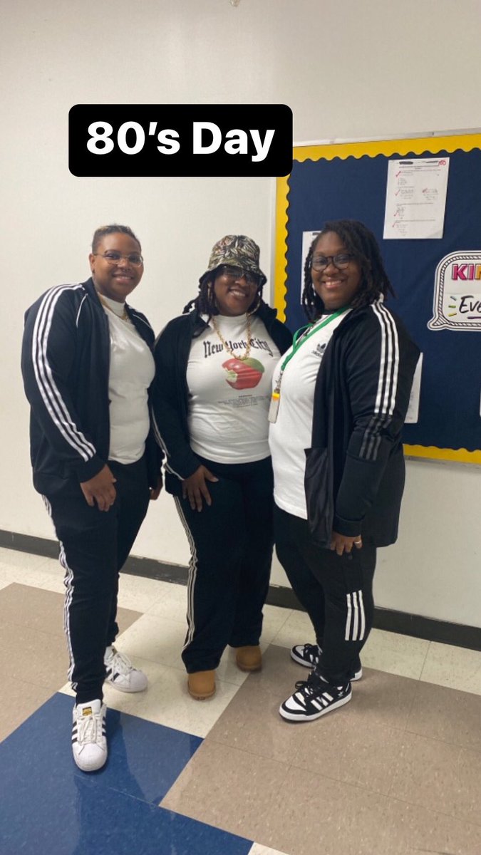 mellonee1's tweet photo. @WoodlandVoice1 Red Ribbon Week #80’sDay @McCarthyEd1 https://t.co/yBgDPwPKJV
