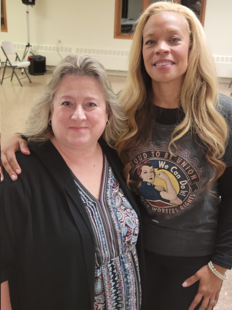 VarwigForTPS's tweet photo. I can't wait to cast my VOTE for the hardest working candidate @ErikaForOhio . She will make a great #StateRep for District 42!!
#WorkersFirst #WomensRights #TheseBootsWereMadeForWorking
#PublicEducationAdvocate #RoevemberIsComing 🇺🇲🗳���️ https://t.co/hHij0Gg5LY