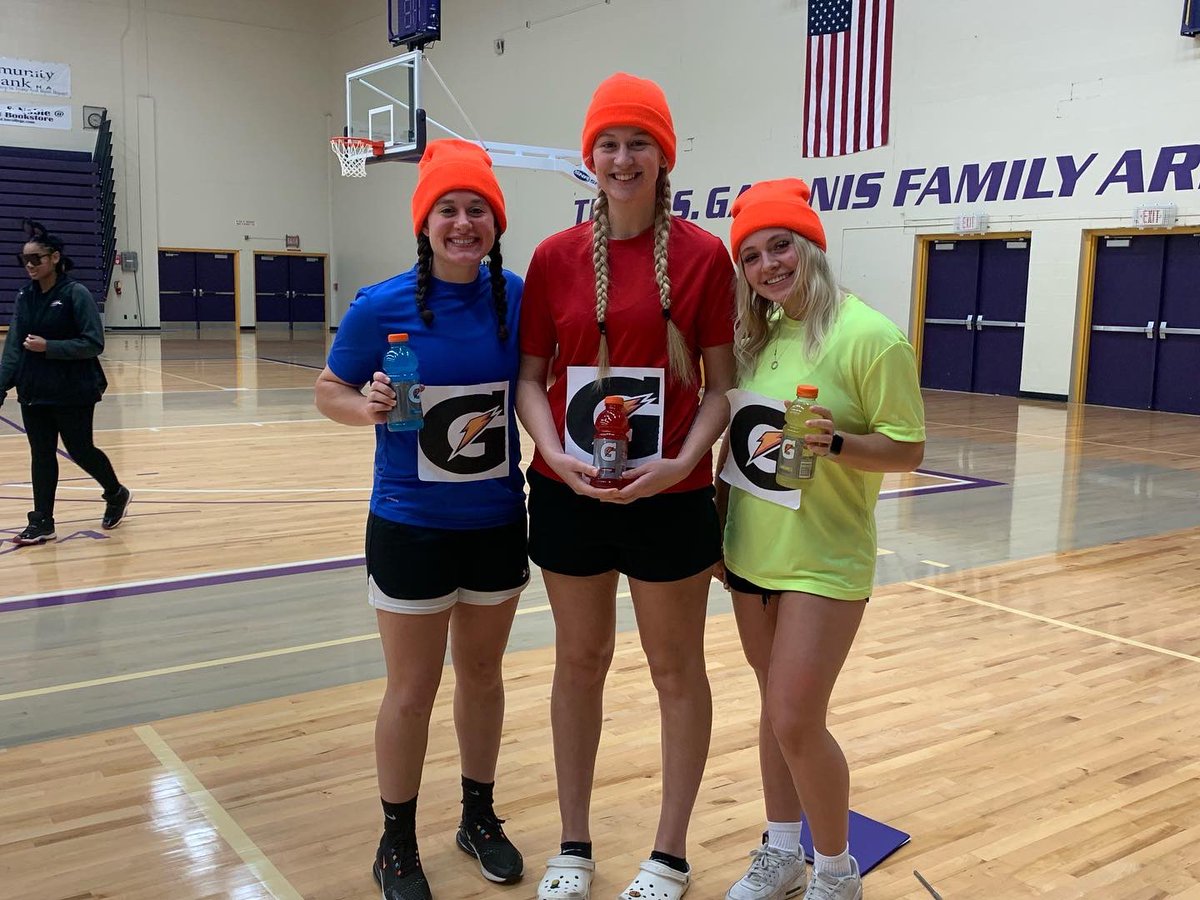 AU_WBB's tweet photo. Watched some film of last night’s scrimmage, dressed up for Halloween and competed in Team Trivia.

Shoutout to Alyssa (as Coach Mike), Becky (as Coach Carson) and Felicia (as former student assistant Taylor) for having the best costume AND winning Trivia. https://t.co/DQ1gc2VC4T