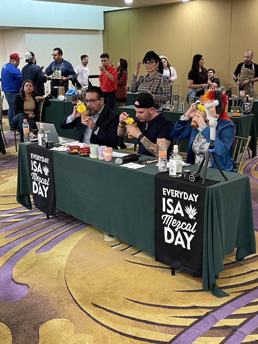 Difícil trabajo de los jueces para definir al ganador el día de mañana.