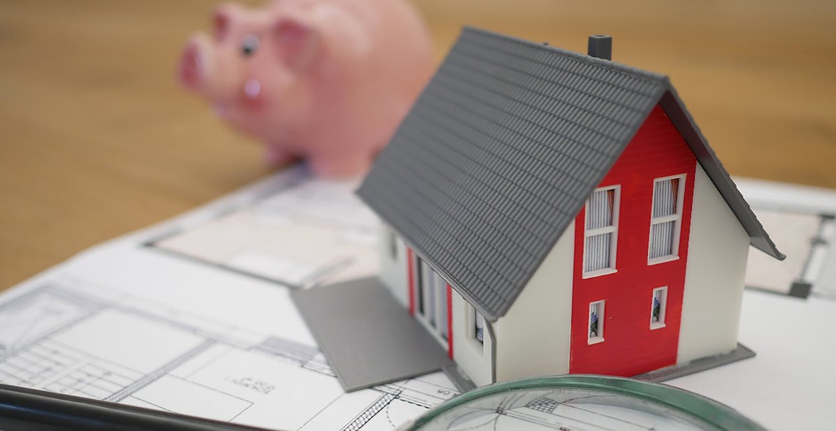 In today's Blue Review, Stephanie Witt looks at the property tax in Idaho and why it matters so much. She explores public opinion and why Idaho is currently in a perfect storm when it comes to property taxes.
#Idaho #BoiseState <a href="/reviewblue/">The Blue Review</a> <a href="/BoiseStateSPS/">Boise State School of Public Service</a> 

bit.ly/3gNIi41