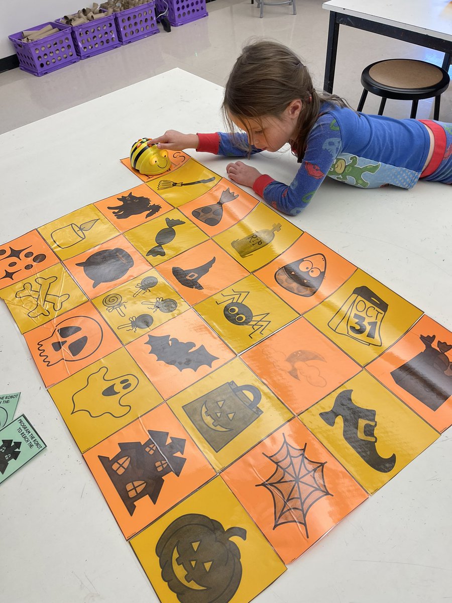 agehoffman's tweet photo. It’s been all things Fall for Kinder Ss in STEAM!  They coded Beebots on Halloween mats &amp; built new structures using @KEVAplanks to hold the Room on the Broom characters! #Coding #Engineering #STEM #WeAreCC https://t.co/s7Q1kNXJk4