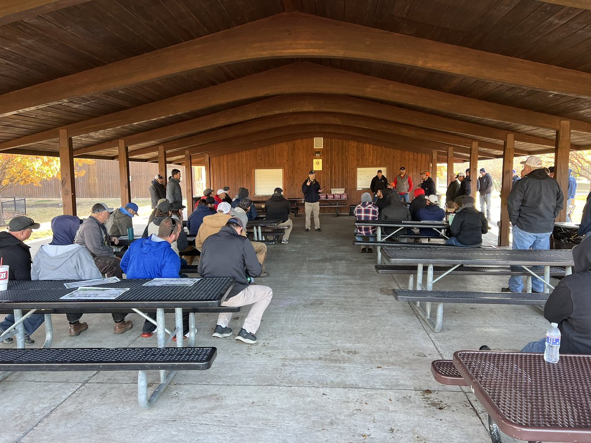 MoKanSTMA's tweet photo. Great day for the fall Mo-Kan event! It was great to see all 68 of you!!! Big thanks to @LeawoodParks for hosting today and @AdvancedTurf, @Reindersinc and @SiteOneSupply for being the best support for our chapter all year long! https://t.co/709b4rdgUU