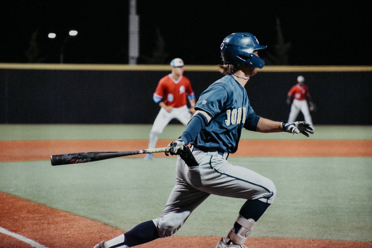 Easton Elliot tweet media