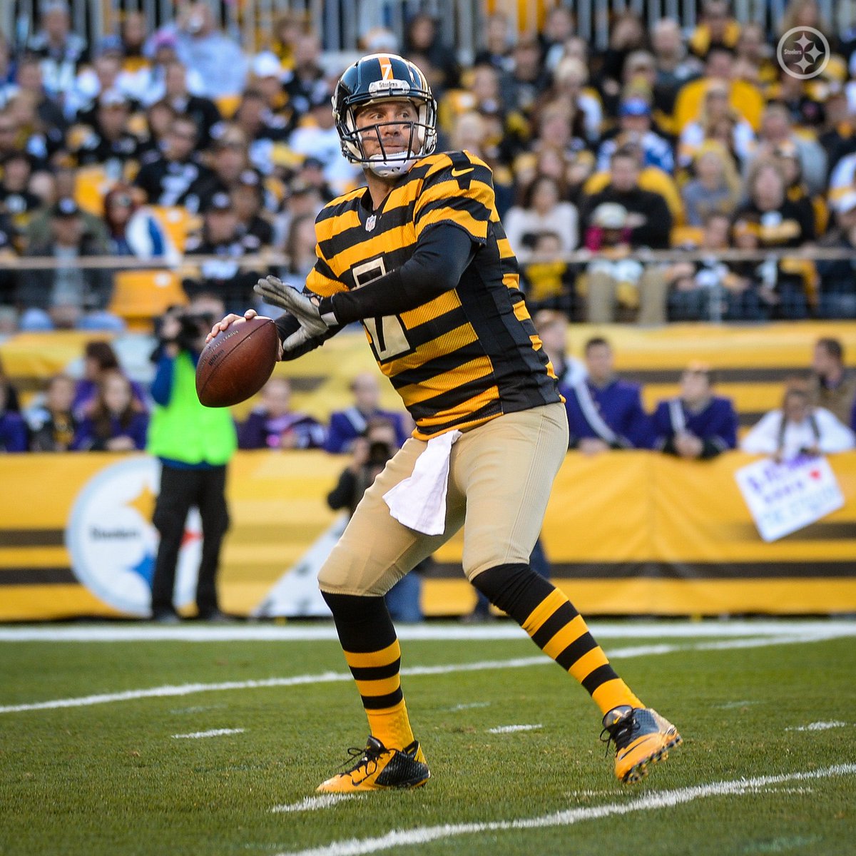Steelers History On Twitter OTD In 2014 7 Threw 6 TDs Against steelers-history-on-twitter-otd-in-2014-7-threw-6-tds-against