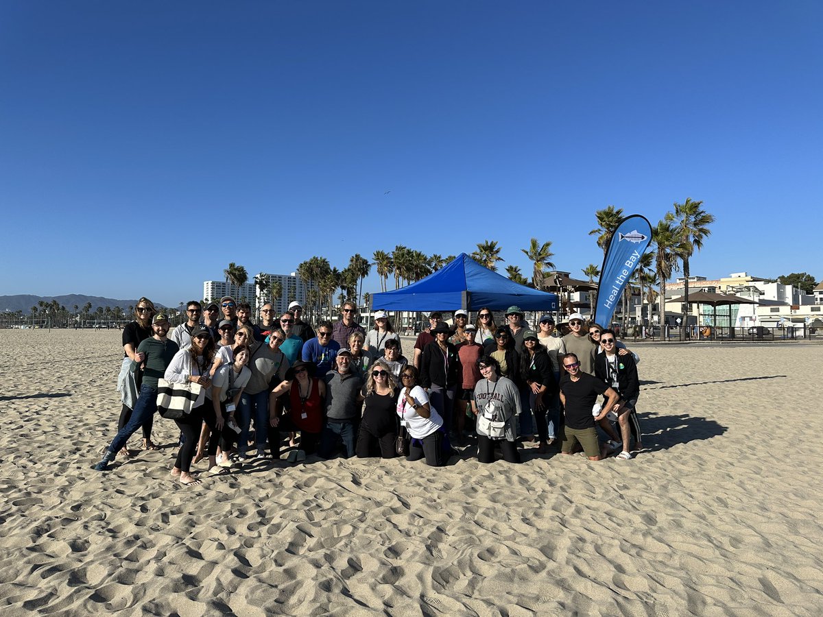 EvolutionSvc's tweet photo. We are committed to serving the communities we work in and as part of that commitment, we spent the afternoon partnering with @HealTheBay to remove over 100lbs of trash from Venice Beach. #EvolutionAllHands https://t.co/NhCmlw5iwM