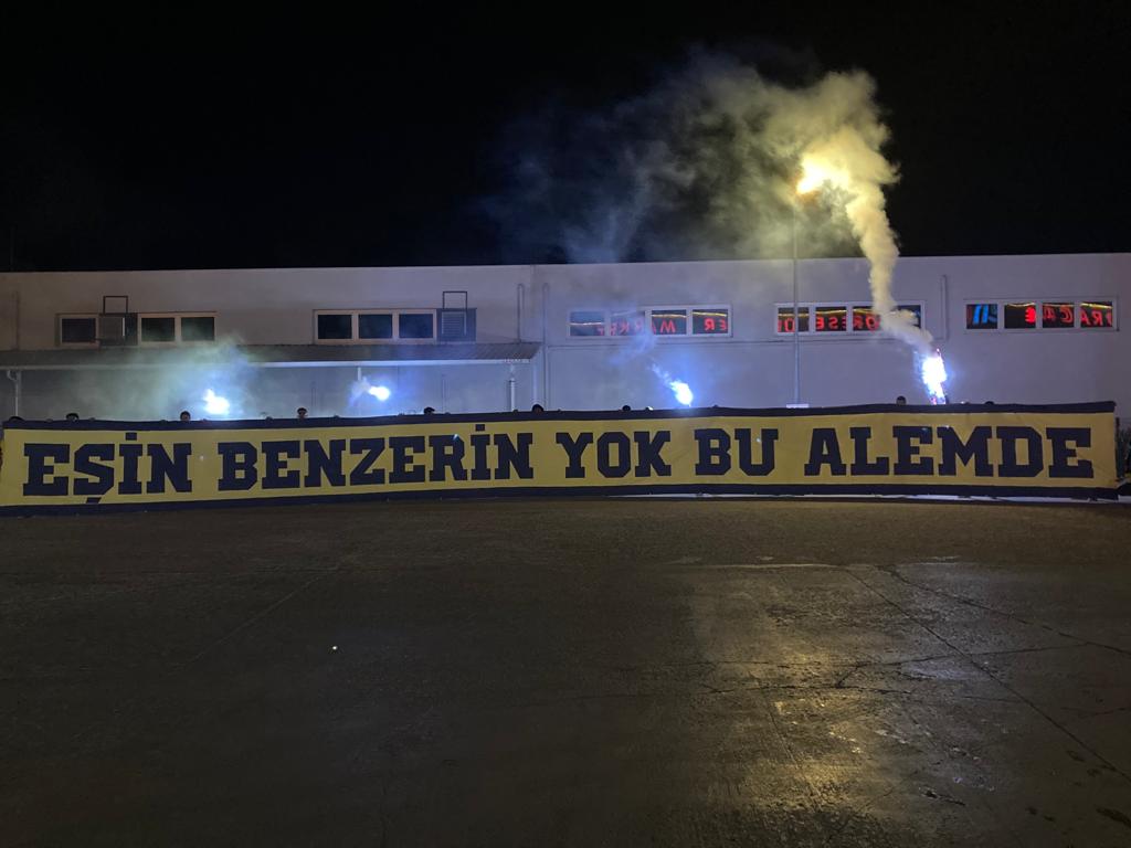 1907 ÜNİFEB Pamukkale Üniversitesi örgütlenmesi olarak Fenerbahçe - Rennes karşılaşması için İstanbul yolundayız.
#FenerbahçeninYolunda