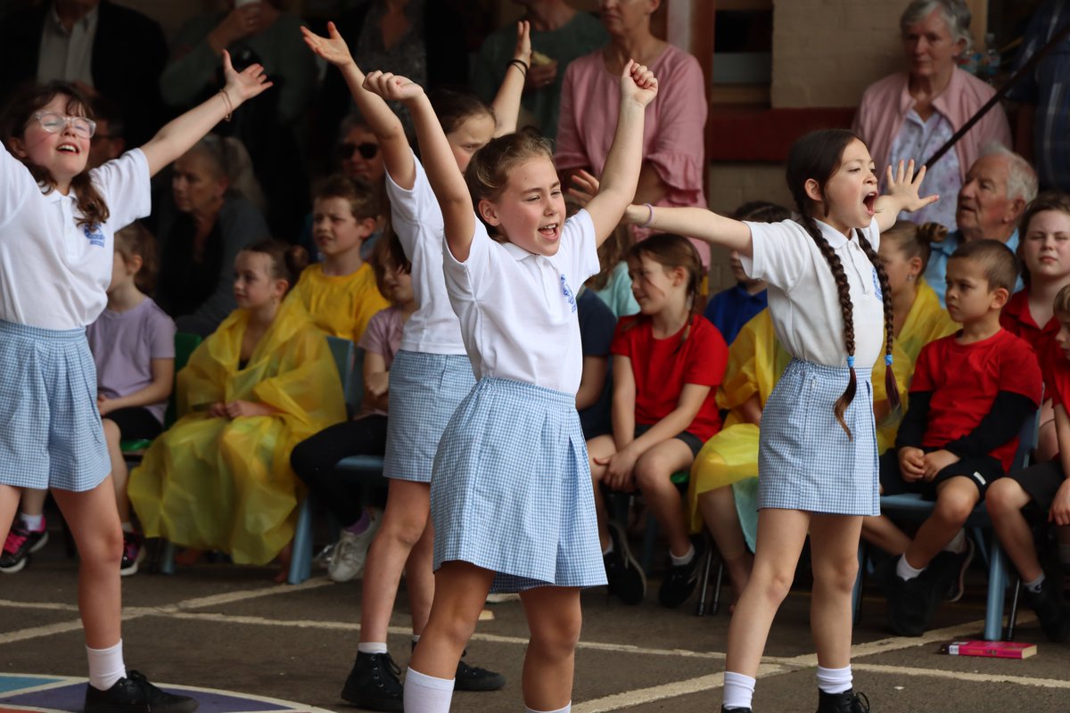 "If we chase perfection, we can catch excellence."
Open Day and Grandparents Day 2022. 
Generations sharing moments, and a showcase of excellence in teaching and learning.