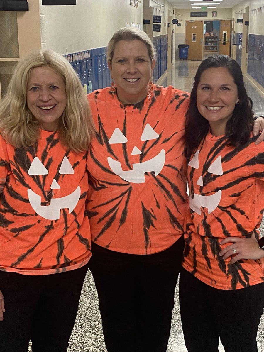 Tina Mikula tweet media