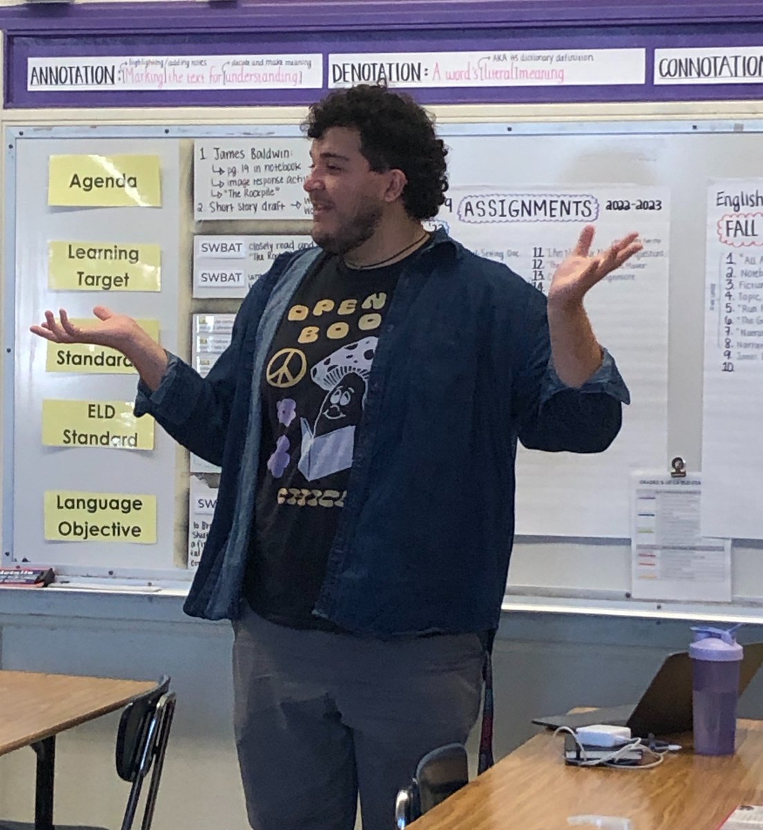 826LA's tweet photo. "Two roommates, one is murderer," says Josue, summarizing his short story topic. Today is the last session of Spooky Stories at Manual Arts High School. #StudentWritingWednesday https://t.co/VbW2yl1pDe