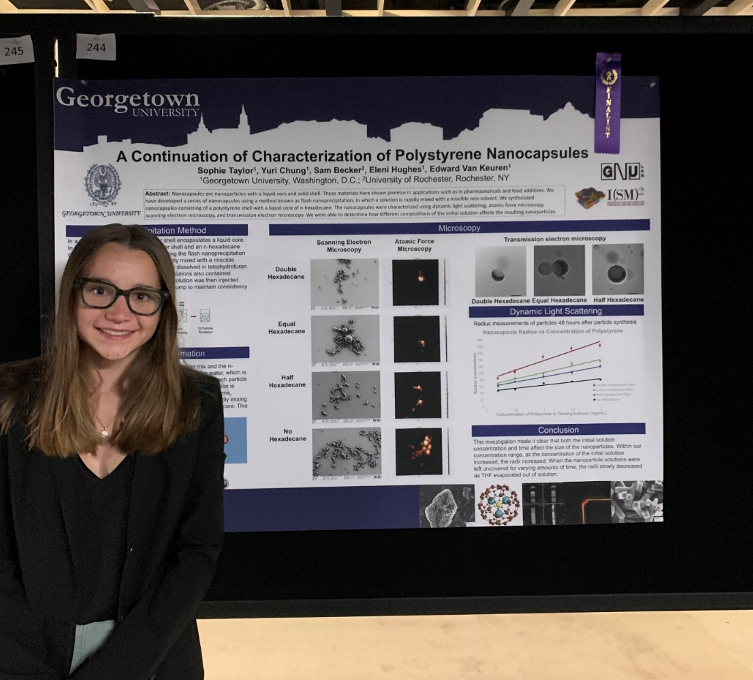 GUPhysics's tweet photo. Sophie Taylor (C'24) won Best Poster Award in the condensed matter/materials category at @SPSNational #PhysCon 2022. A member of the Van Keuren lab, Sophie is studying nanocapsules that may have applications in drug delivery. #ProudOfOurStudents
https://t.co/lhnwTK4g6K https://t.co/dWM2GNVFOw