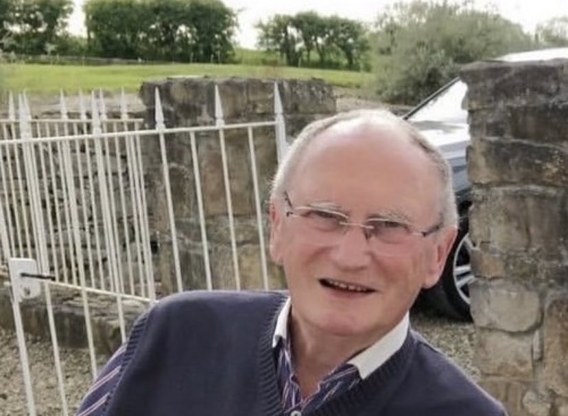⚠️ MISSING PERSON ⚠️
Jim “Seamie” Carey 
Tall, slim figure, 80’s
Wears glasses 
Last seen on foot at 10:10 wednesday morning near patrickswell/gurteenakilla newtown 

Any information to nenagh garda station please: 067-50450