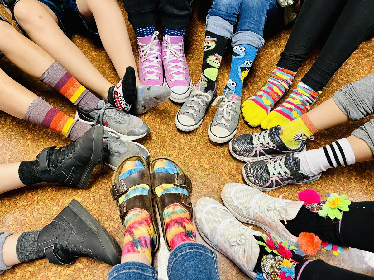 RossRockets's tweet photo. Silly socks and silly moods in 5th grade! #RedRibbonWeek2022 https://t.co/HksflSz6qw