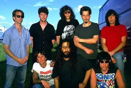 The Ramones and Soundgarden
📸 Photo by Jay Blakesberg
#ramones #ramonesfans #ramonesfanscast #losramones #ramonesbrasil #ramonesargentina #joeyramone #johnnyramone #cjramone #markyramone #mattcameron #chriscornell #soundgarden