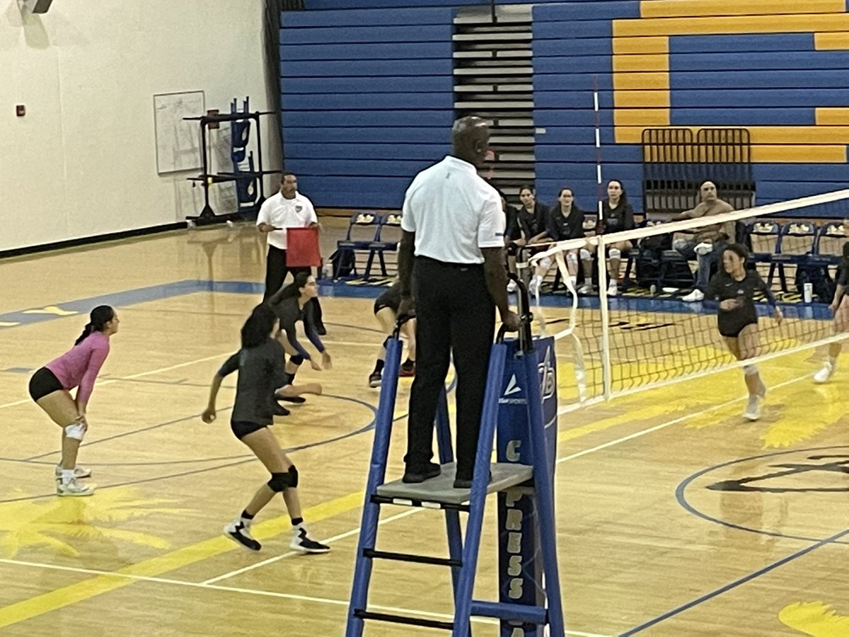FHSAA Girls Volleyball Regional Quarterfinals @ Cypress Bay HS. Miami vs Cypress Bay. Cypress Bay drops second set 23-25, Tied 1-1 after two sets.