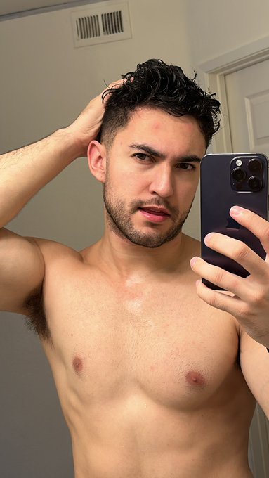 I finally got a much needed haircut https://t.co/meQDTpX2Nf