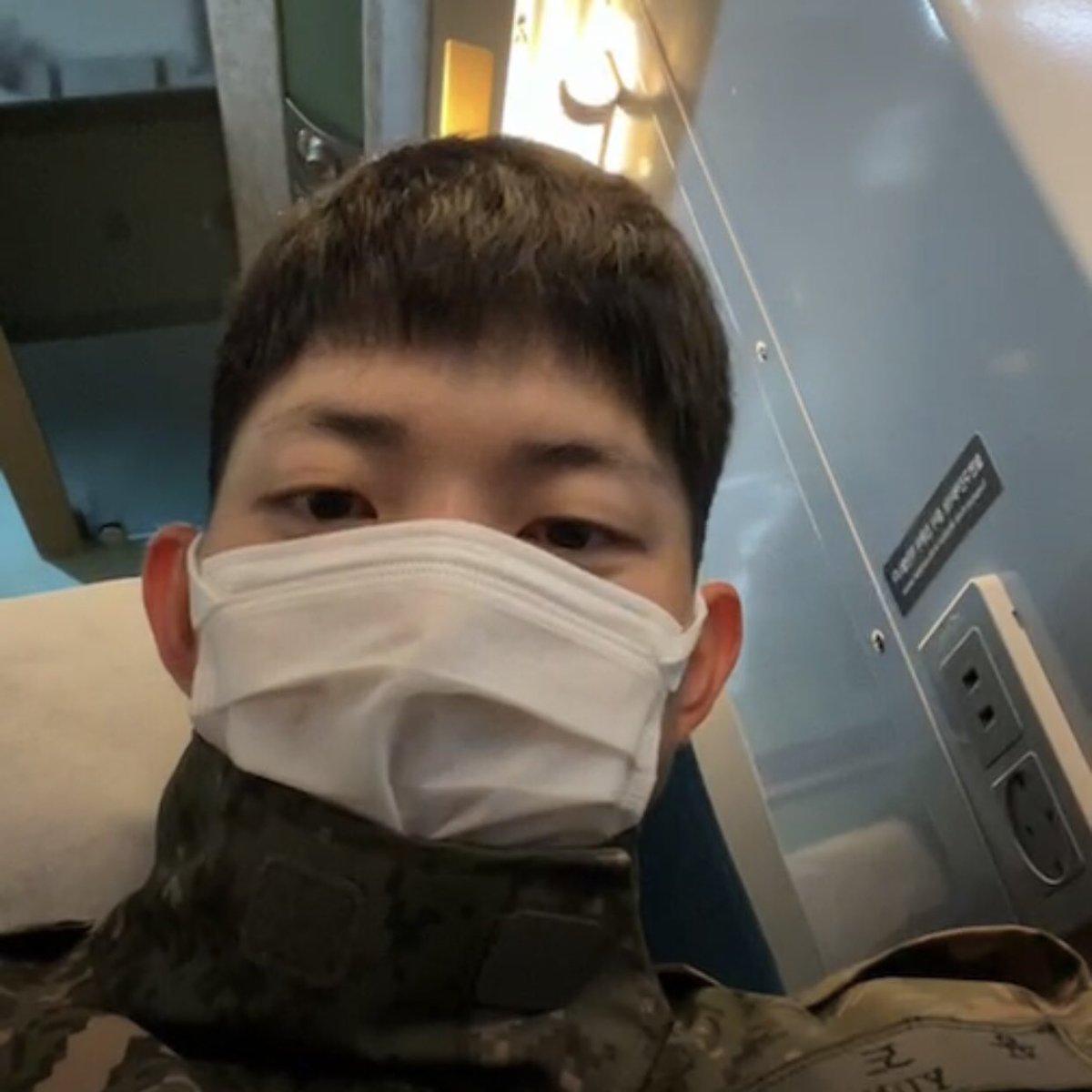 yolmylp's tweet photo. 귀엽게생겻다 https://t.co/yK1ojkcIsf