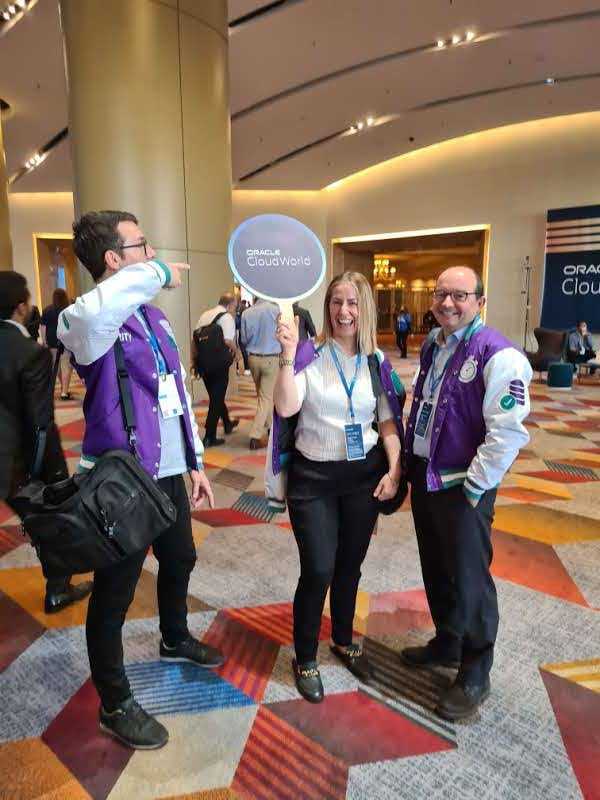 dbvisit's tweet image. We had a great time at Oracle Cloud World in Las Vegas! Nothing beats seeing participants, partners, and customers in person to discuss the latest Oracle technology and demonstrate how they can achieve robust disaster recovery for their #OracleSE databases!