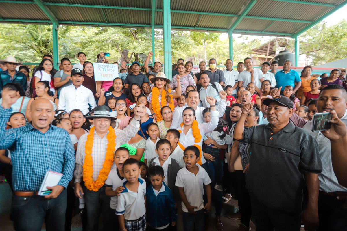 JavSaldana's tweet photo. Saludos desde la sierra, vamos acompañando a nuestra Gobernadora, Mtra. @EvelynSalgadoP, hoy es un día histórico para todos los siérrenos porque inician los trabajos de los “Foros de Consulta Ciudadana” para la 8va. región. Muchas gracias gobernadora, que Dios la bendiga. https://t.co/ZbcGOHWu5I