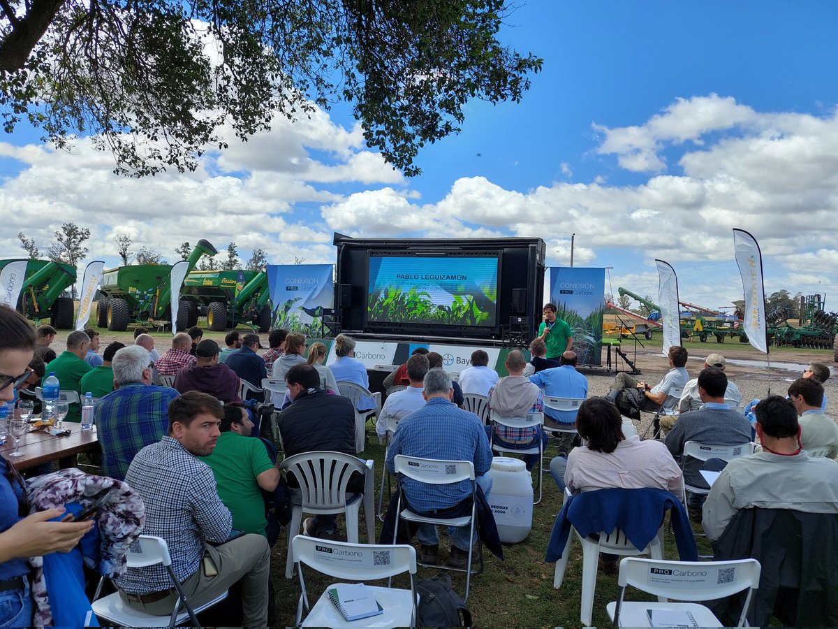 Lore Garcia 🌱🌽🌎✈🐾🎾 (@lorenangarcia) on Twitter photo Gran convocatoria en la primera jornada de #ConexiónProCarbono en el #BayerForwardFarming de <a href="/BFF_Agric_Testa/">Agricola TestaBFF</a>.
El futuro de la agricultura es juntos 🙌🏼♻️.
#Sustentabilidad #ProCarbono Gran convocatoria en la primera jornada de #ConexiónProCarbono en el #BayerForwardFarming de <a href="/BFF_Agric_Testa/">Agricola TestaBFF</a>.
El futuro de la agricultura es juntos 🙌🏼♻️.
#Sustentabilidad #ProCarbono
