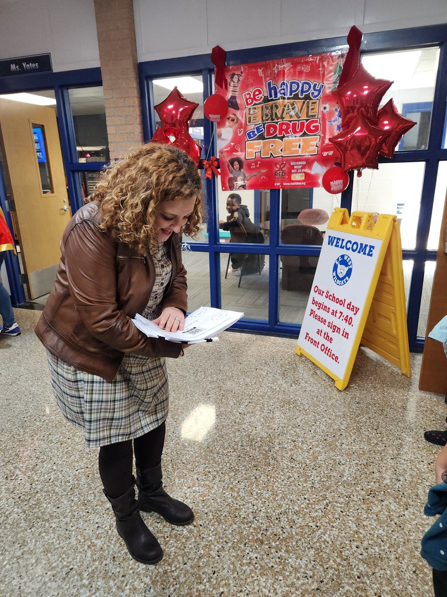 MrsK_Mills's tweet photo. 1st Grade loves Mrs. Meeker! We created a thank you book using adjectives, and made a special message just for her (QR code). Happy Principal Appreciation Month @JillMeekerECW !! You are an amazing leader!!! @ecwestwildcats #FCS #ECWest #PrincipalMonth #PrincipalAppreciation https://t.co/jyv0k6gsID