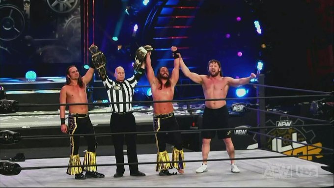 OOOOOOO SHIT YALL

HAPPY BIRTHDAY CM PUNK LOL 