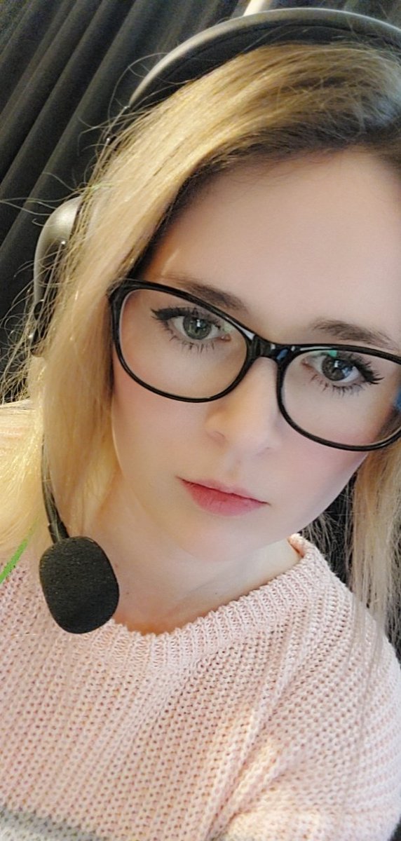 RsBeckyy's tweet photo. 7 client crashes in 50mins on stream today 🙃🙃🙃 https://t.co/0oQoY9IM7X