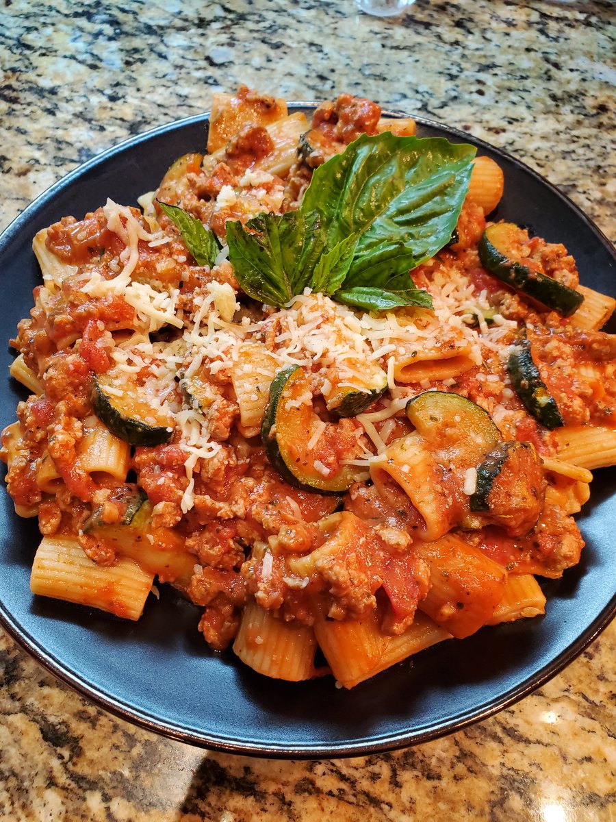SNOWSOS1's tweet photo. I've been using Hello Fresh now for a couple weeks and I'm actually turning into a master chef. Here's some of the meals I made.
Use coupon code “SNOWSOSHELLO ” or click https://t.co/jCSlajzUPN to get up to 20 free meals #ad #hellofreshCA #hellofresh https://t.co/rcWum71bYh