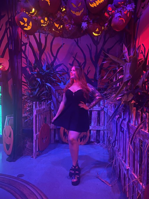 I&rsquo;m having an amazing time in USA! https://t.co/BwPu82mVU9<a href="/tag/throwbackthursday"class="tags"><span>#throwbackthursday</span></a>