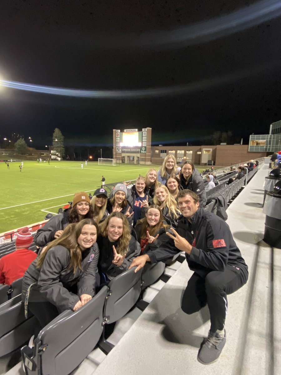 carinamonroe13's tweet photo. lady mavs of @OmahaSWM cheering on @OmahaMSOC (with our favorite weights coach)!! @OmahaSADev https://t.co/2j2SDjKdcm