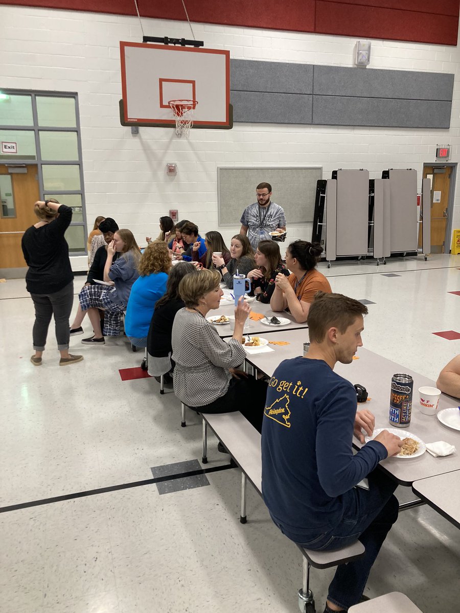 SHHebner's tweet photo. #staff #buildingrelationships @SHESPandas https://t.co/sedAPq84x0