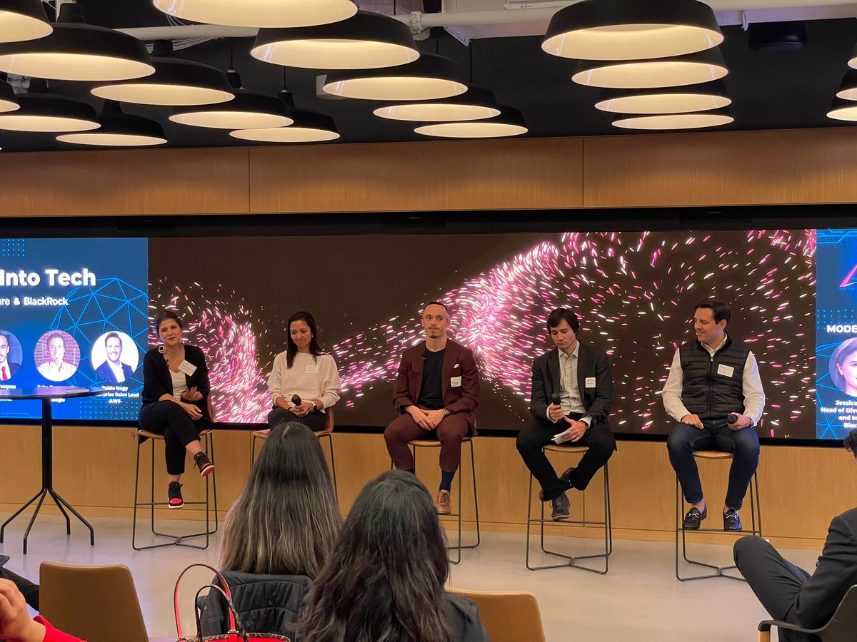ALPFA_NY's tweet photo. Representation matters. That was the theme for tonight’s Breaking Into Tech event, co-hosted by @Accenture &amp; @BlackRock. Only 8% of Tech professionals are LatinX identifying—ALPFA NY is here to change that. 

#ALPFA #ALPFANY #ALPFA2022 #ALPFA50 #diversity #equity #inclusion https://t.co/OlRMt4aVab