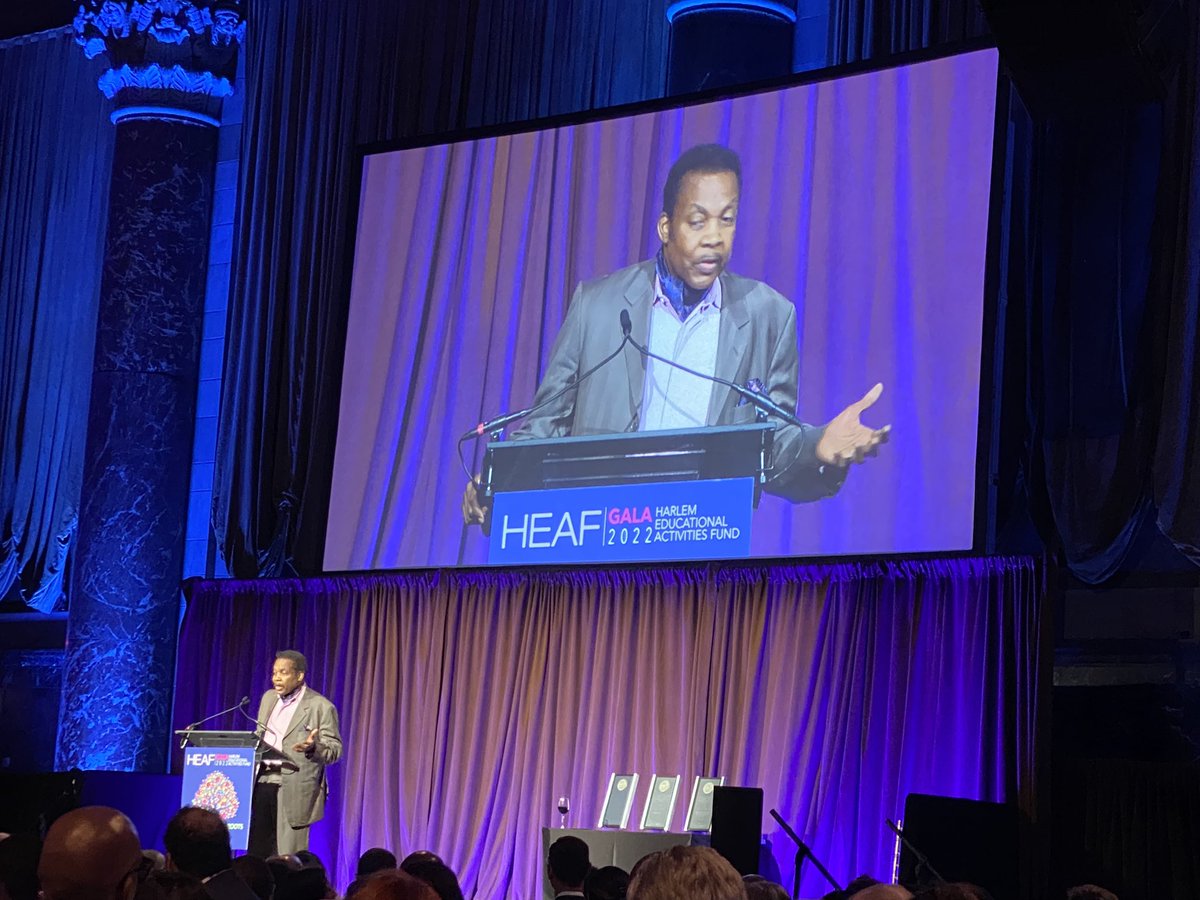 HEAFNYC's tweet photo. Renowned author and longtime friend of the Rose family @EllisCose joined #HEAFNNYC to honor Daniel Rose and his late wife Joanna. “They were dedicated to making a statement and changing lives - and I am blown away by all they have been able to accomplish.” https://t.co/cEefonPxwD