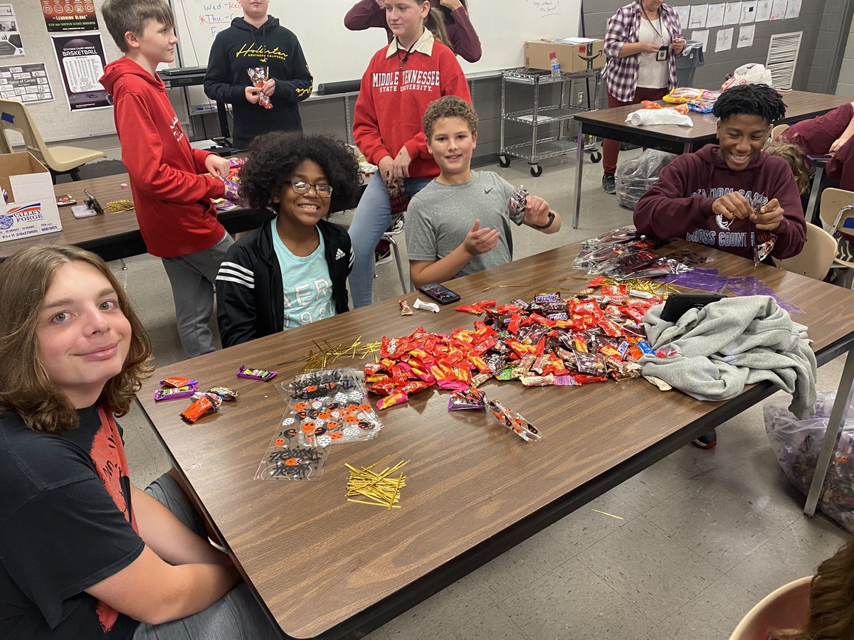 SharonGarner27's tweet photo. 2700 Halloween Candy Grams assembled in an hour!! The big question is…will we need to make more?? #studentcouncil #candygrams @tasc_official #teachertwitter #middleschool @stationcampms https://t.co/smm5G4cXbk