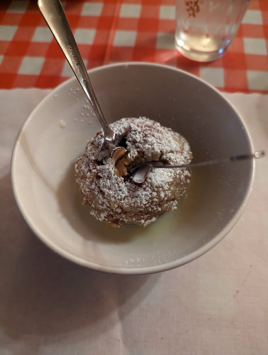 Crims0nTid3r's tweet photo. Schwarzbier, butchers plate, and Austrian bread pudding
#supper #dinnee #pork #dessert #beer #schwarzbier #wurst #breadpudding https://t.co/ZcHp4zVqbJ